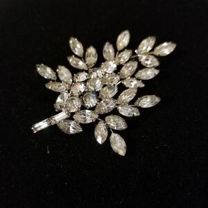 Vintage Clear Rhinestone Brooch Pin Leaf Cluster